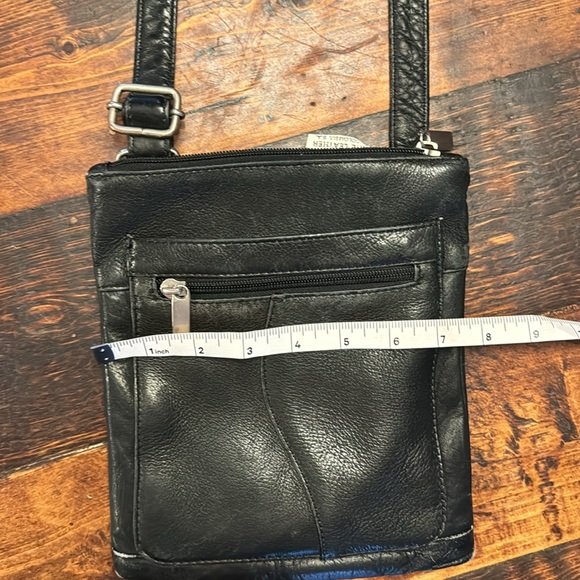 Vintage Genuine Leather Crossbody Black Bag Made in Columbia - Picture 8 of 12